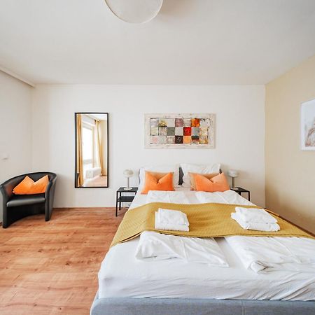 Апартаменты Studio Next To Karlsplatz/Karlskirche Вена Экстерьер фото