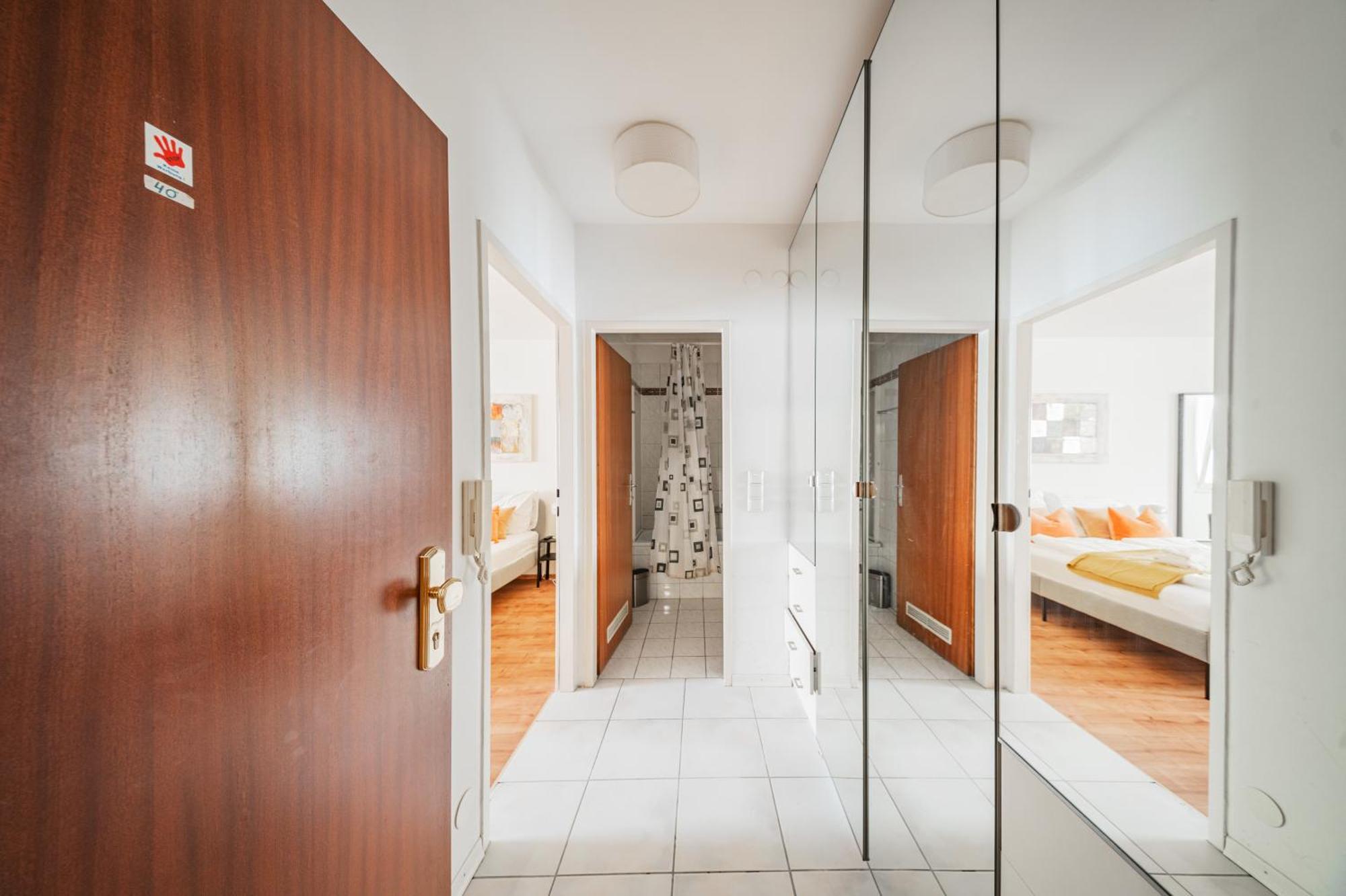 Апартаменты Studio Next To Karlsplatz/Karlskirche Вена Экстерьер фото